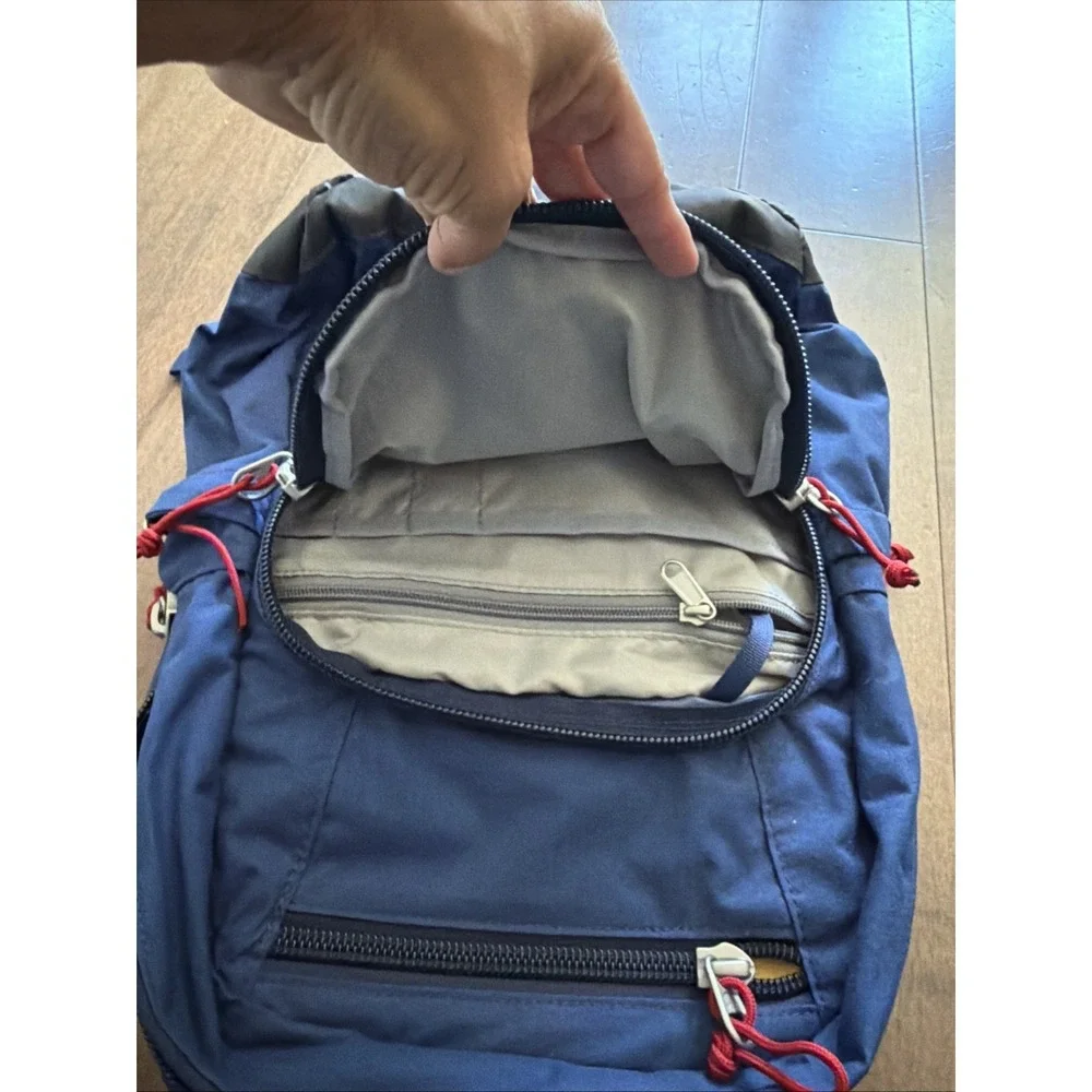 STM laptop backpack